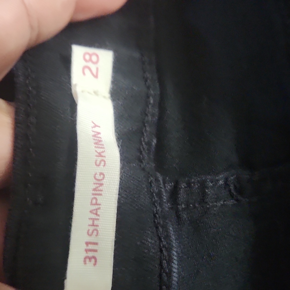 WOMANS LEVIS 311 SHAPING SKINNY JEANS SIZE 28 - Picture 3 of 3